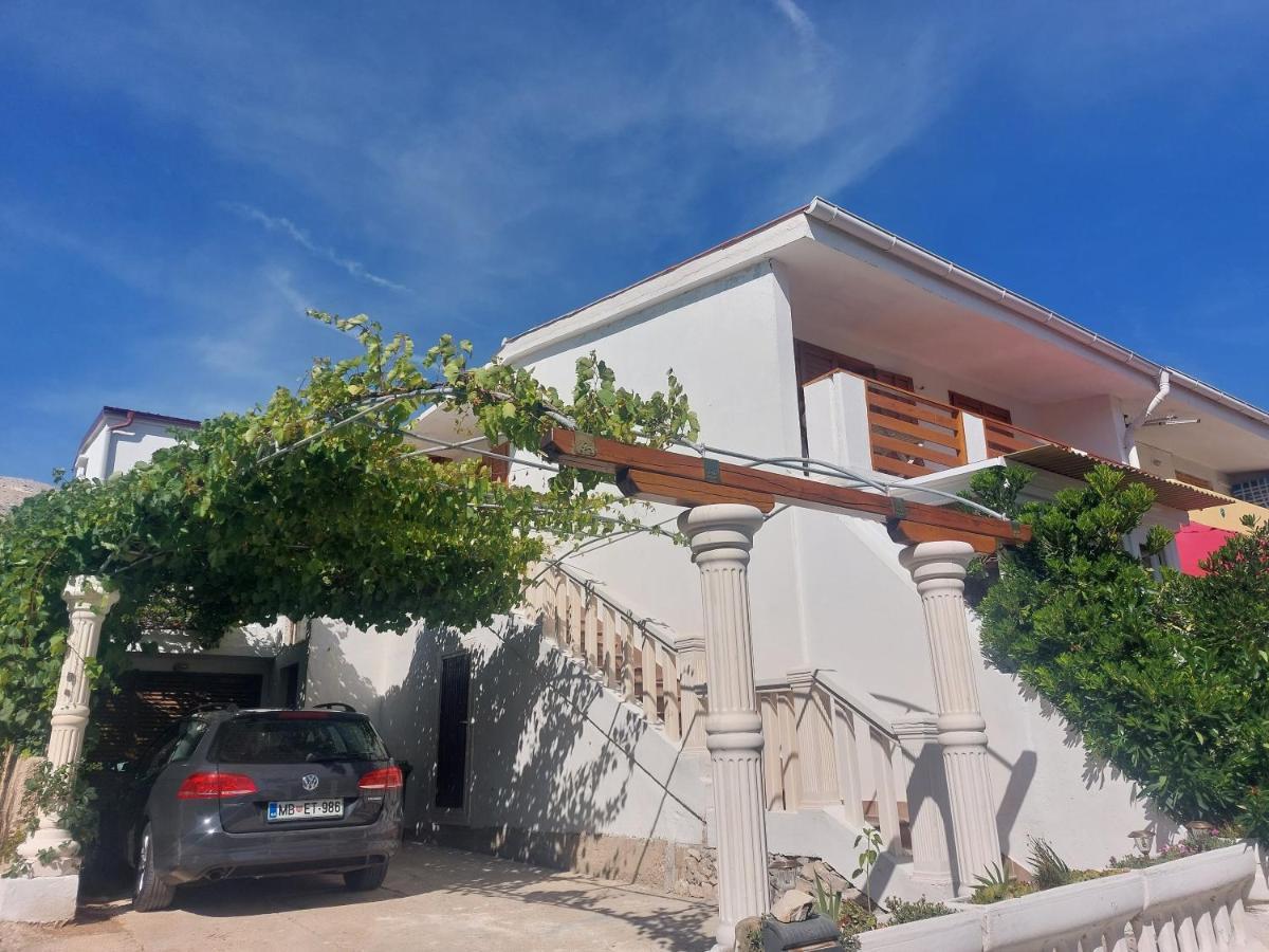Studio Apartment Iva - 50 M From The Sea-Balcony Pag Town Bagian luar foto