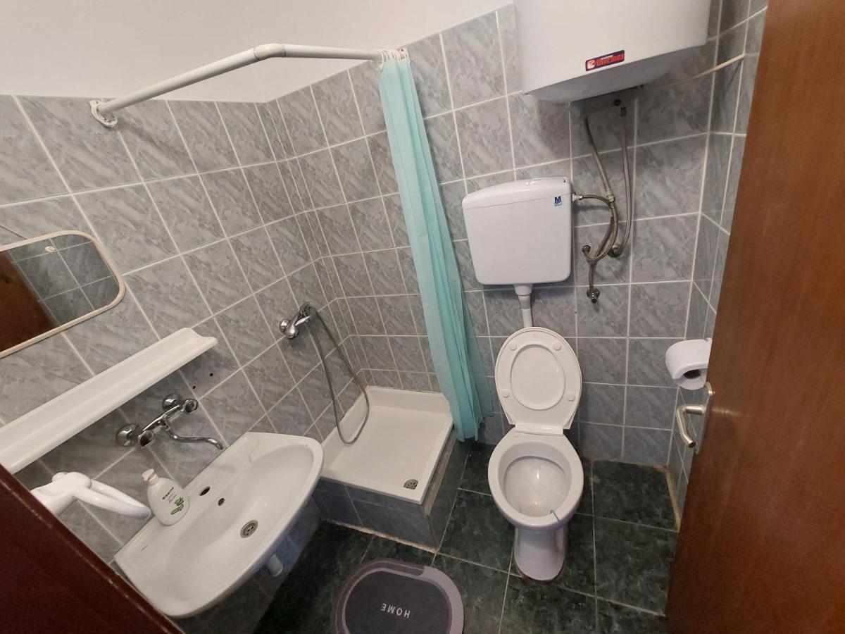 Studio Apartment Iva - 50 M From The Sea-Balcony Pag Town Bagian luar foto