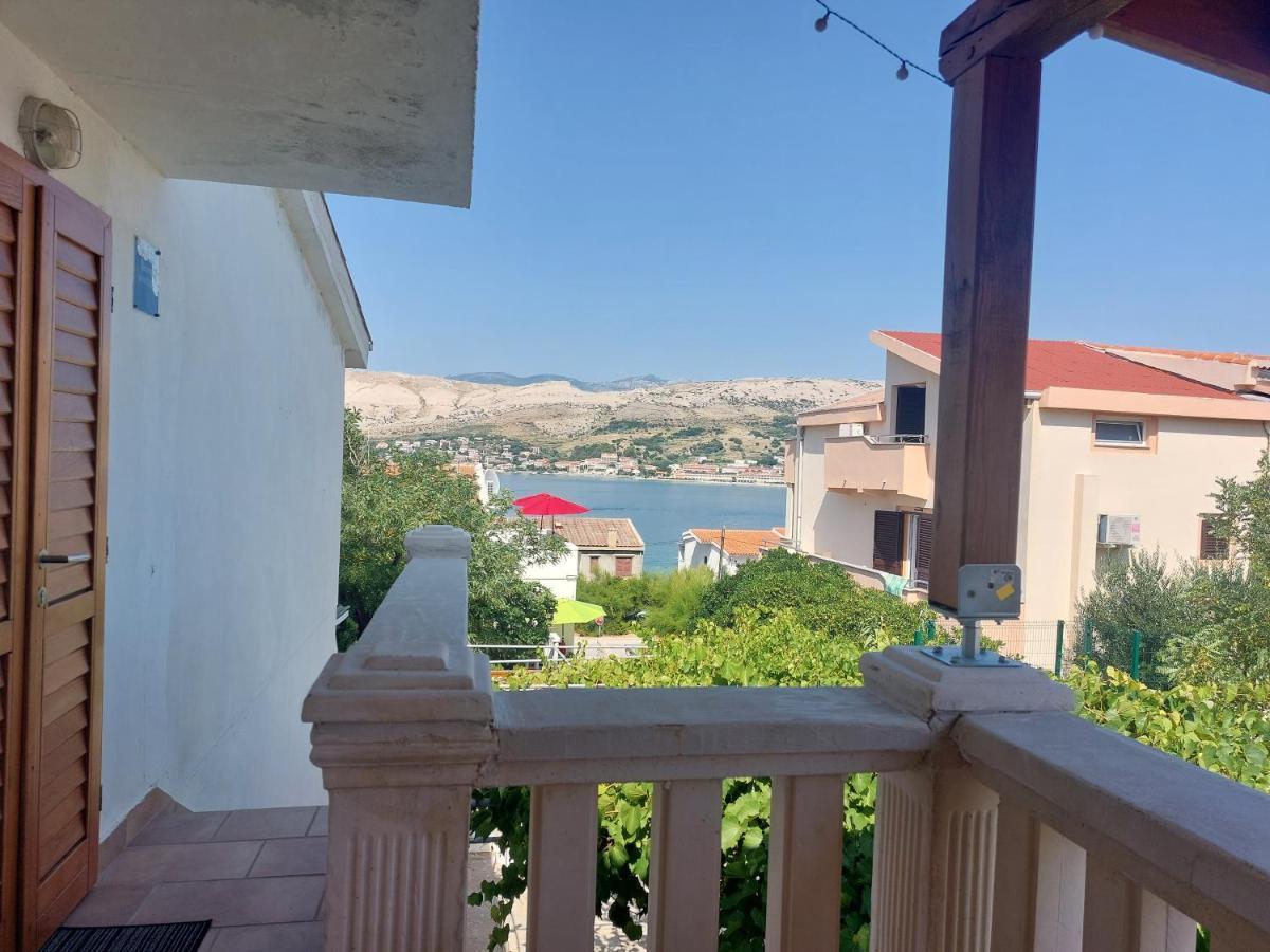 Studio Apartment Iva - 50 M From The Sea-Balcony Pag Town Bagian luar foto